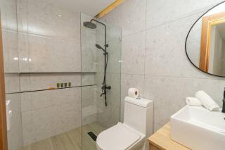 Spacious 3BD Penthouse Private Rooftop Sea Breeze - 5