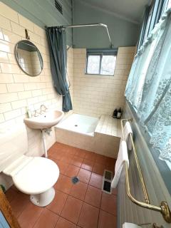 Idlehour - central, cosy classic mountain cottage - 1