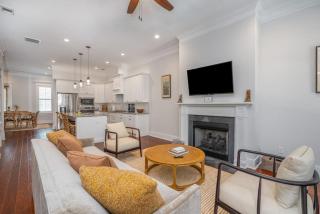 5 Bed Rose Estate with Parking - 9