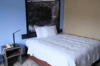 Gardner Inn - Gardner - 0