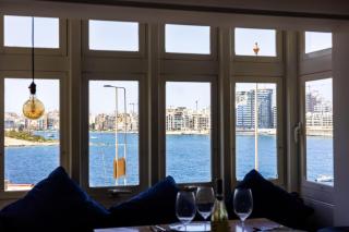 Scenic Valletta Luxury Townhouse - 2
