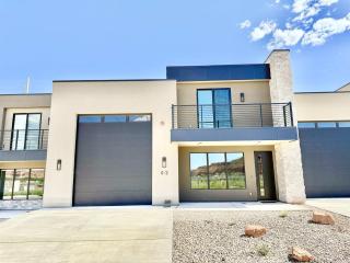 Grand 2 at Catori Spacious Family and Friend Kanab Stay Near National Parks - 0