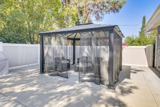 Private Yard with Pool Bright Escape in Canoga Park - Canoga Park - 0