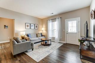 Walkable Pet-friendly 2br2ba On 1st Floor! - Westerville - 4
