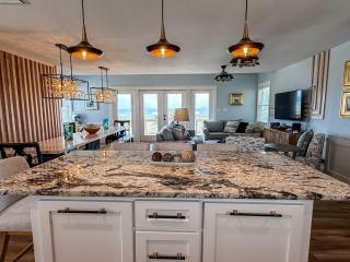 7 Seas Ocean Breeze Sleeps Kitchens St George Island Pet Friendly Family - St. George Island - 0