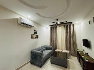 Stay Royal BNB - Luxury Villa - 3