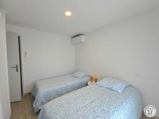 Maison de charme au cœur du Périgord avec piscine privative et parking - FR-1-616-496 - 9