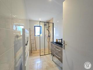 Maison en pierre typique avec piscine privée et WiFi à Bayac - FR-1-616-496 - 1