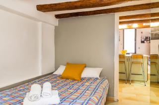 Fridays Flats Dreamy Duplex - Stylish Beach Loft - 1