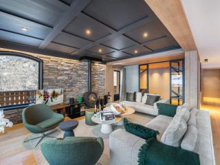 Chalet familial moderne à Méribel Village, terrasse sud avec jacuzzi, proche pistes et commerces - FR-1-566-56 - 1