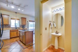 Southwestern Chic! Tucson Retreat with Private Patio - 8