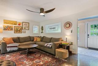 Artistically furnished Creekside House with Pond - Waynesville - 5