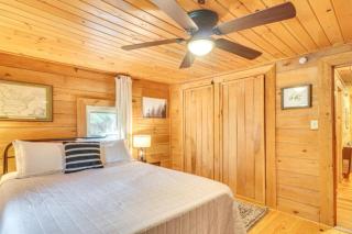 Bear In Flannel Cabin Hot Tub - Townsend - 6