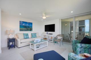 Gorgeous Island Beach Club Condo BRAND NEW - 8