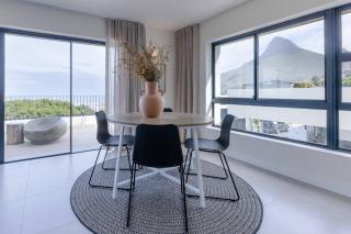 Stylish Sea View Apartment in Camps Bay - 7
