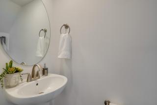Modern Downtown Apt with Balcony in Wake Forest! - 1