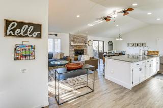 Lake View and Deck Group Getaway in Whitehall! - 7