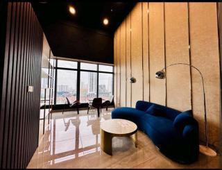 Georgetown 2BR Luxury Condo Unbeatable Night View Infinity Pool Attractions Food Fully Equipped - Bayan Lepas - 2
