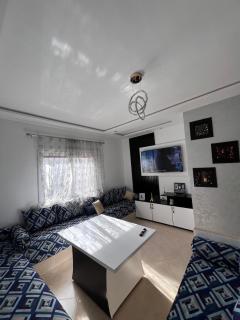 Ocean Breeze Haven Bright & Comfy Apartment in Oued Laou - Oued Laou - 8