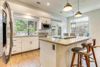 Family Home Near Folsom Lake in El Dorado Hills! - El Dorado Hills - 3