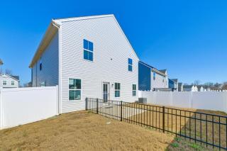 Less Than 6 Mi to Uptown Charlotte Bright Home with Yard - Charlotte - 8