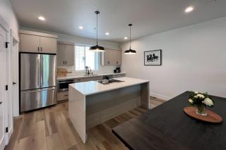 Contemporary Comfort - Boise - 9