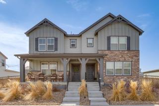 Beautiful Home with Bonus Room and Prime Location! - 0