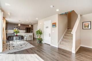 Beautiful Home with Bonus Room and Prime Location! - 3