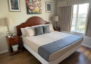 The Point Hotel & Suites - 705S Luxury - Pool view - Close to Universal - 8