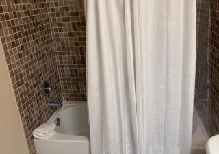 The Point Hotel & Suites - 705H Luxury - Pool view - Close to Universal - 3