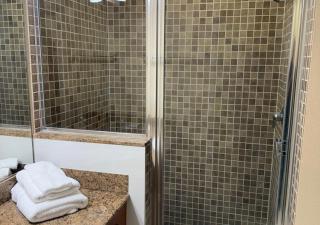 The Point Hotel & Suites - 705S Luxury - Pool view - Close to Universal - 3