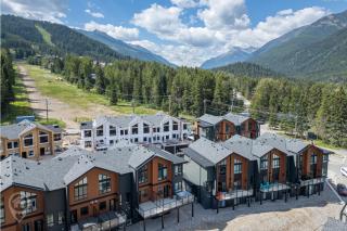 Nordix Townhomes by StayIn - 3