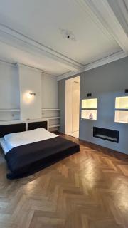 House of Antwerp- 4BDR w Private Garden - 9