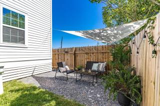 Mid-City home w Greenway view & walk to Superdome - 6