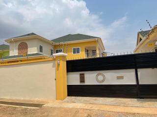 Dream Villa at Oyarifa - 0