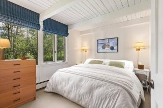 Glen Eagle Drive Home - 1