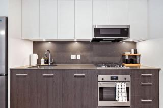 Central Calgary Riverside Haven - 3