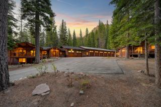 Big Chief River Retreat-Located on Truckee River - 9