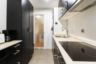Eixample Ac, Sunlit Balcony & Prime Location - 1