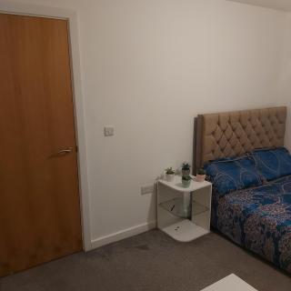 Ensuite Double Bedroom, Live in landlord - Warrington - 2