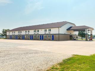 Larned Inn & Suites - Larned - 3