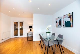 Modern 2-Bedroom Apartment Walk to Greenwich Park Close to Business Hub & O2 Arena - 8