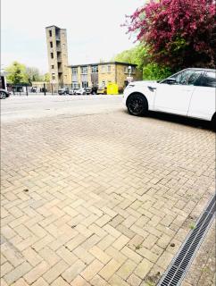 Budget Stay In Luton 01 R - 3