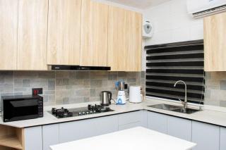 2 Bedroom Apartment in Abuja lifecamp - 9
