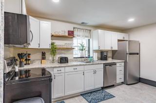 Walking Distance To North River, Bwater College - 7