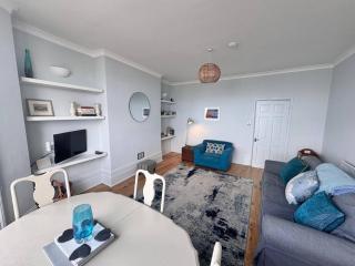 Newly Refurbished - Margate Sunset Retreat - 7