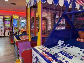 The Pines Caravan at Newquay Holiday Park - Porth - 1