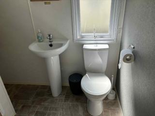 The Pines Caravan at Newquay Holiday Park - Porth - 7