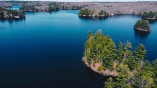 2 Bedroom Beach Side Cottage On Muskoka Shores - 5