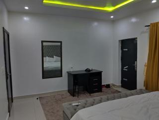 Spacious Penthouse 1 Apartment - 6